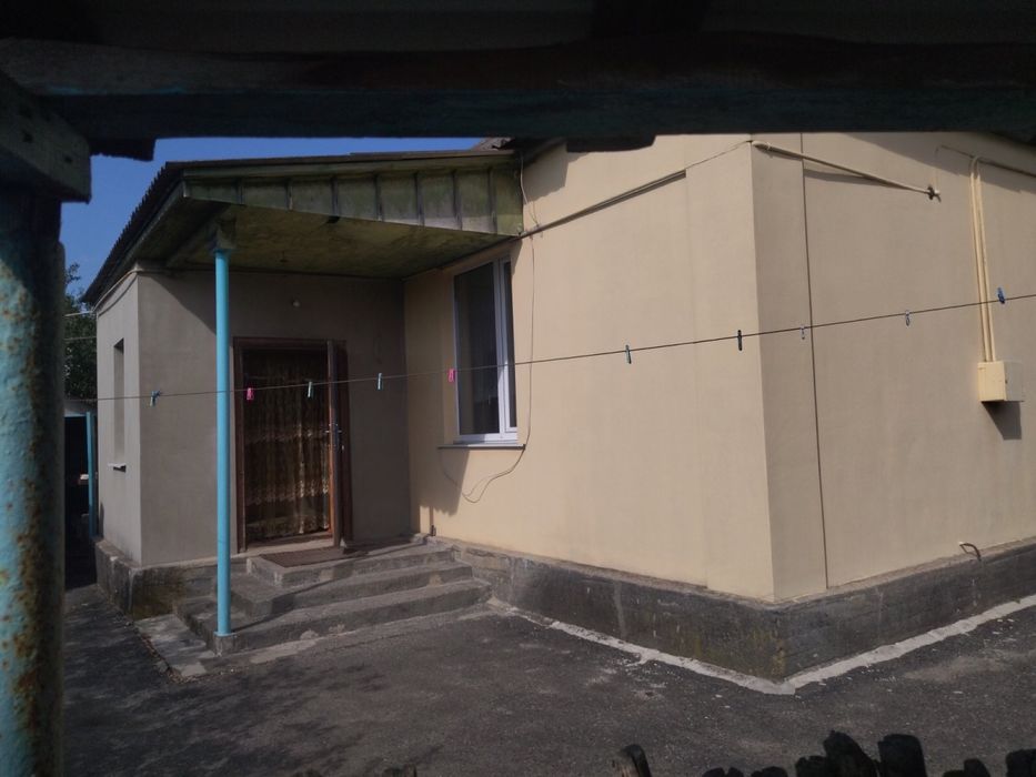 Дом 146 вк.м, 22,5 сотки земли п. Зидьки г. Змиёв