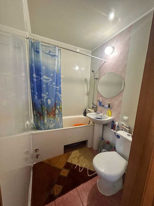 Продам доглянутий будинок по київській трасі