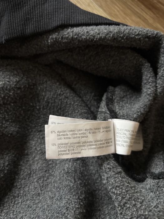 Czarna bluza męska bez kaptura crewneck Pull & Bear stwd nowa z metką M z nadrukiem race winner