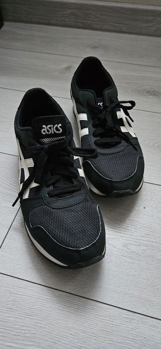 Asics Curreo II .