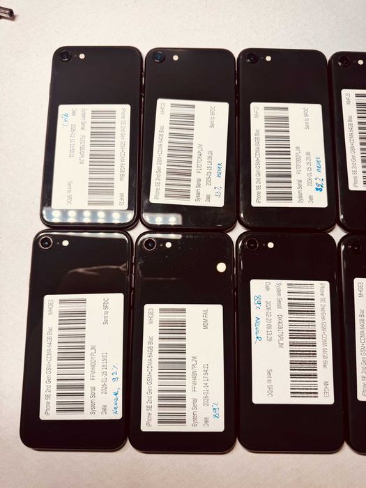 Смартфони Apple Iphone SE 2020 SE2 64 / 128GB гарантія 6 міс є опт