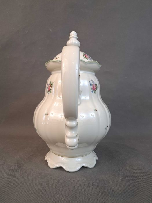 Dzbanek porcelanowy Hutschenreuther poj. 1,5 l