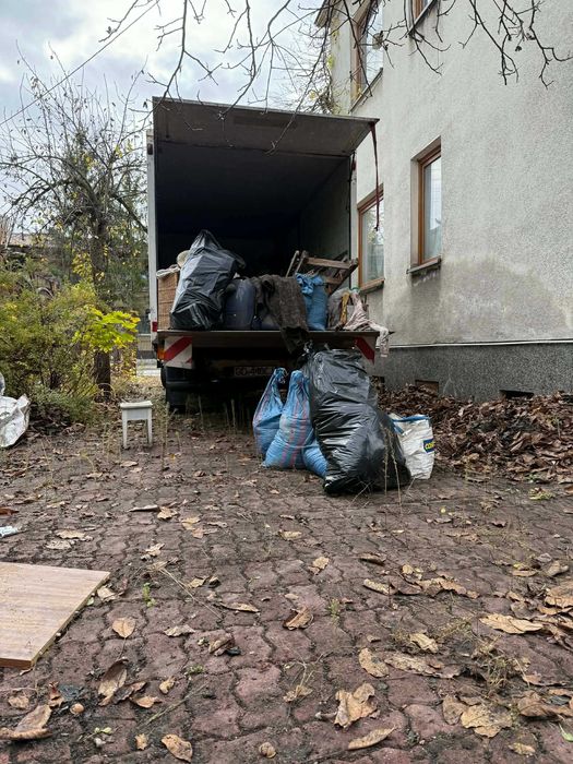 Wywóz starych mebli odpadów utylizacja gruzu śmieci Przeprowadzki