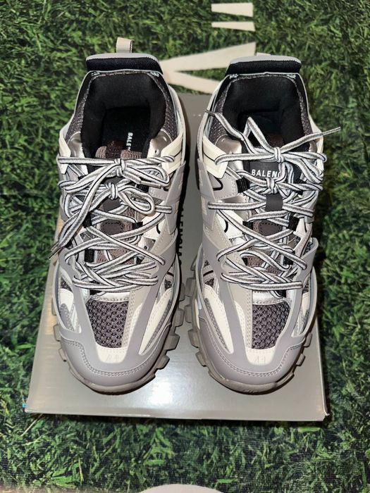Balenciaga track 1 black white