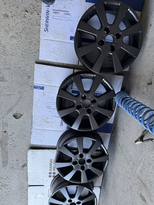 Felgi 15 4x100 6jx15 et30 Suzuki Renault Hyundai Kia