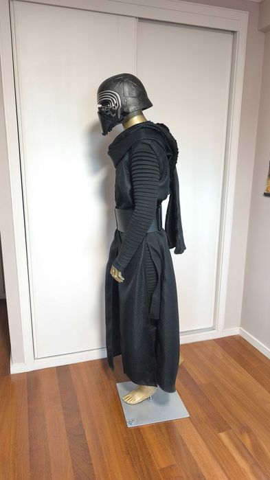 Star Wars Kylo Ren cosplay