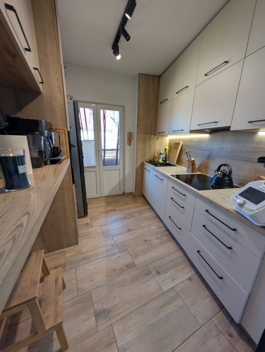 Gotowe do zamieszkania 49,7 m2 z balkonem - Centrum, 1 piętro, niskie opłaty !