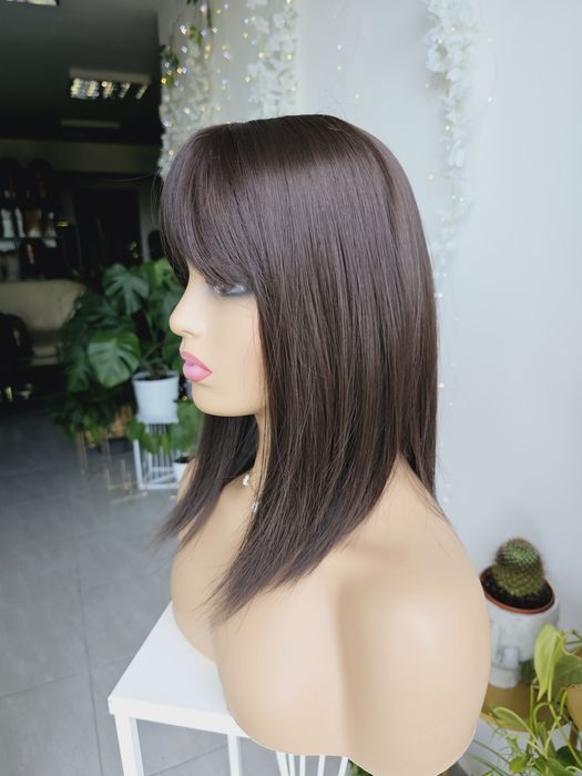 Topper ciemny naturalny brąz w grzywką Iwka  40 cm naturalne zageszcze