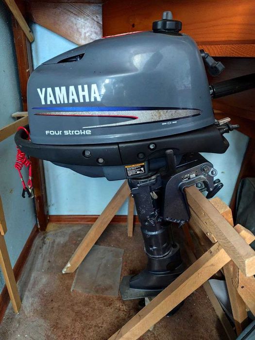 Лодочный мотор Yamaha Four Stroke