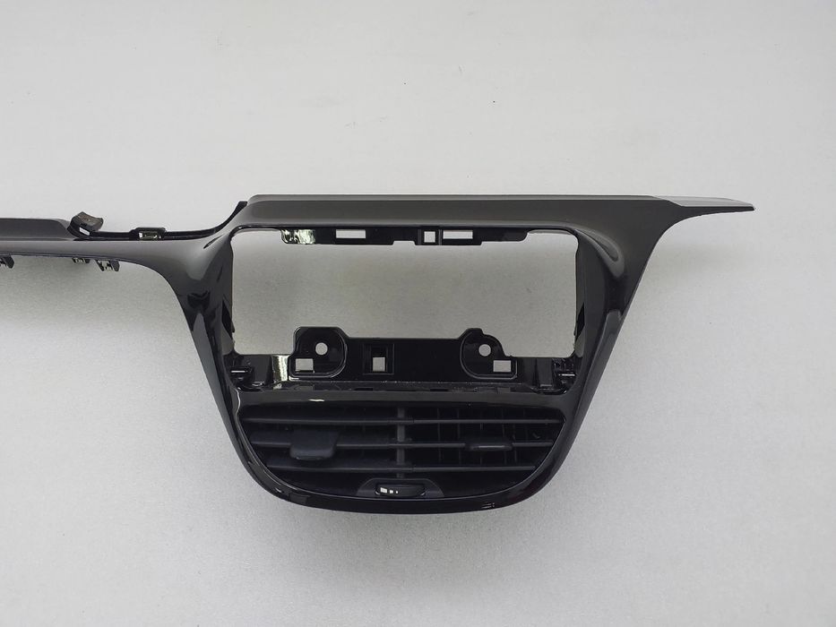 Moldura da consola central / rádio / aro PEUGEOT 208