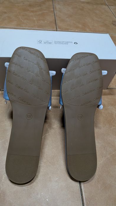 Жіночі босоніжки 41/8.5/26 см