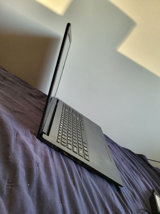Szybki laptop Acer Aspire 3 4/128GB SSD Windows 11