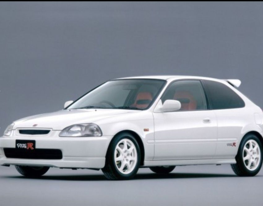 Капот Honda civic ek9 пластик .
