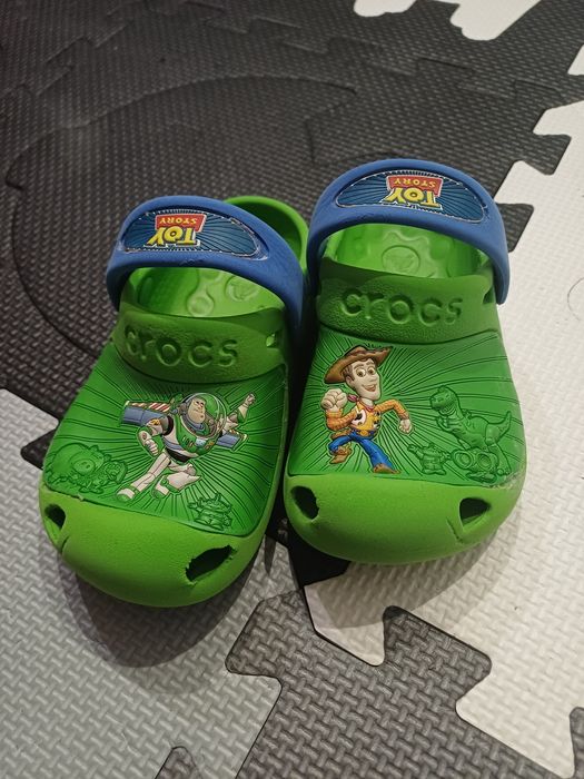 Crocs klapki sandały