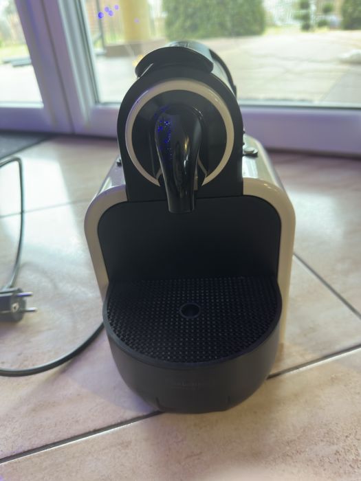 Ekspres kapsulkowy Nespresso Delonghi