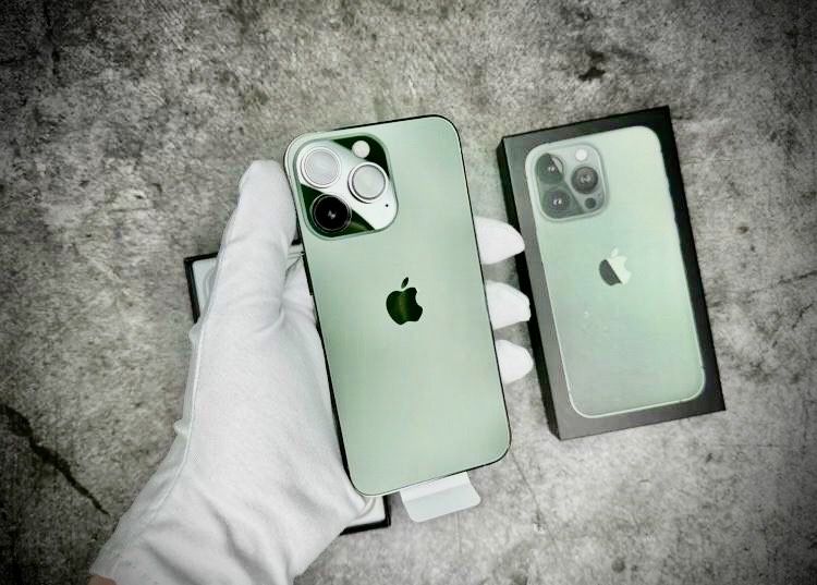 iPhone 13 Pro 256 GB Alpine Green ГАРАНТИЯ 90 дней