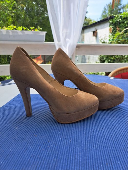 Czółenka szpilki beżowe nude 35