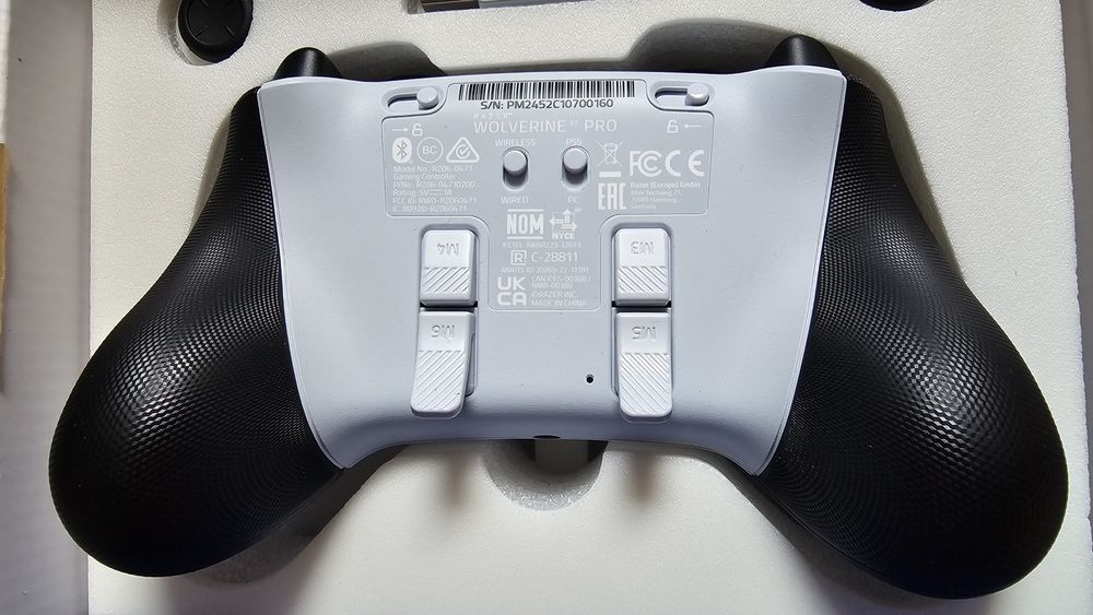 Razer Wolverine v2 PS5