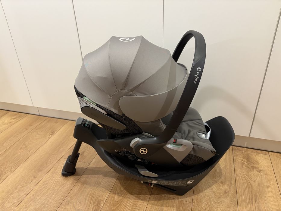 Cybex Cloud T i-size z bazą