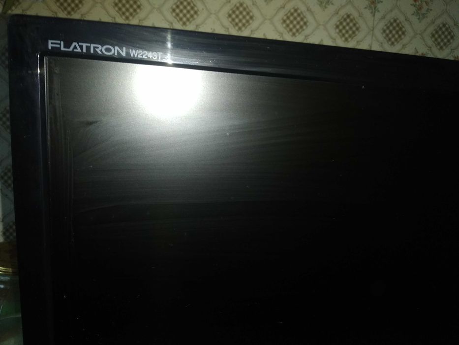 Монітор LG Flatron w2243t