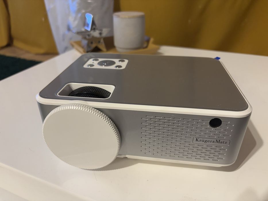 Projektor Kruger&Matz V-LED 10