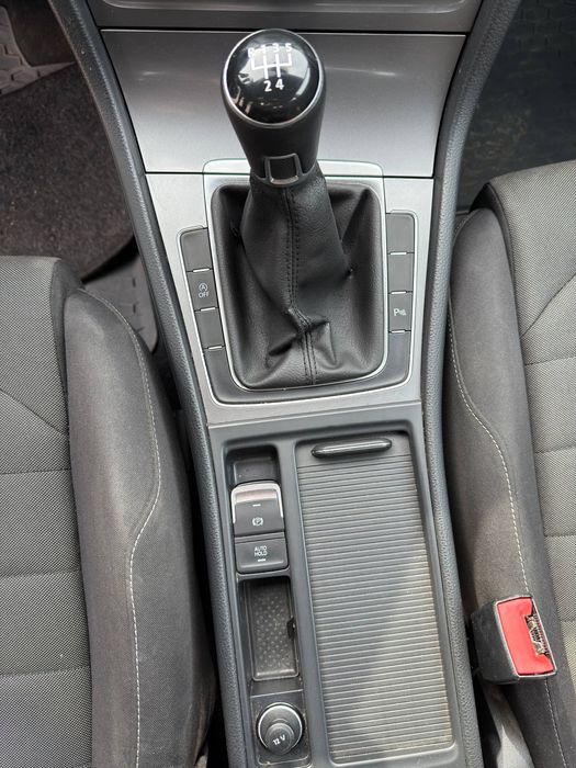 Продам Volkswagen  Golf 7 1.6 Дизель