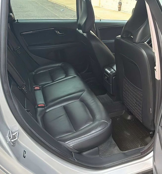 Volvo XC70 T5 Premier      2016