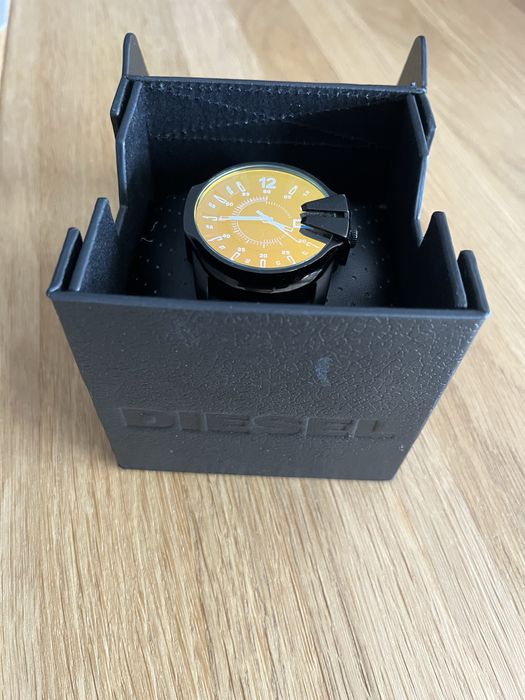 Zegarek Diesel Mega Chief DZ1657