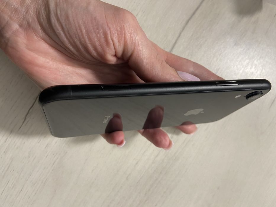 Телефон iPhone XR 64gb