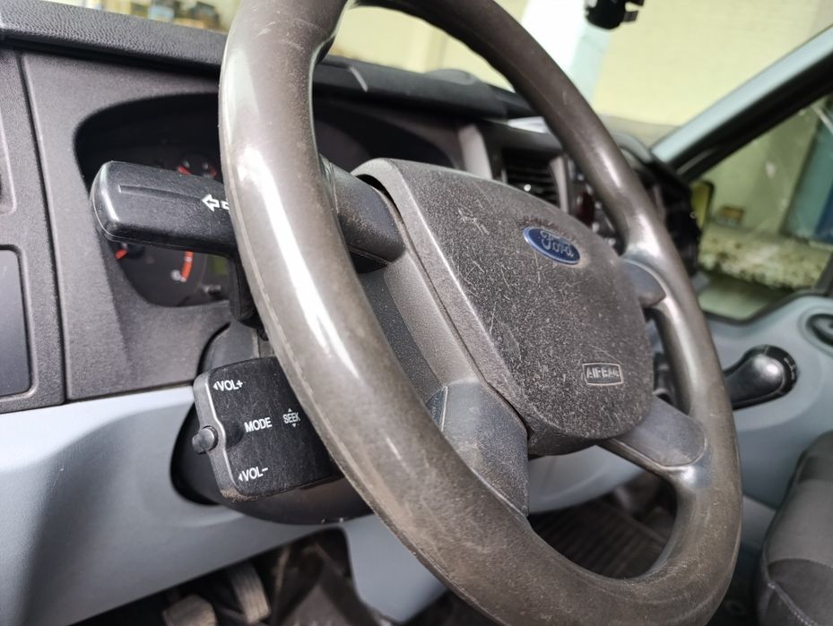 Продам автомобіль Ford transit