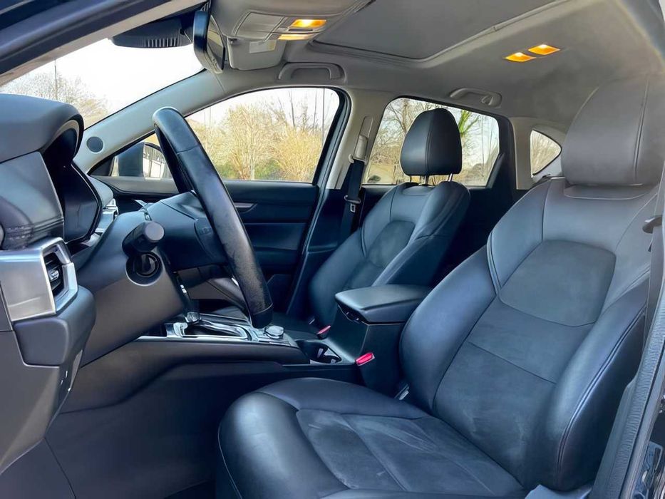 Mazda CX-5 Touring      2020