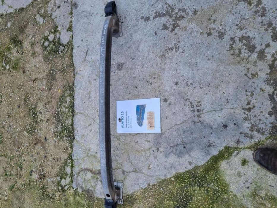 reforço parachoque de trás Renault Scenic 2006