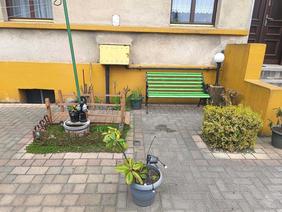 3 mieszkania po ok.70m2 plus garaż i miejsca parkingowe
