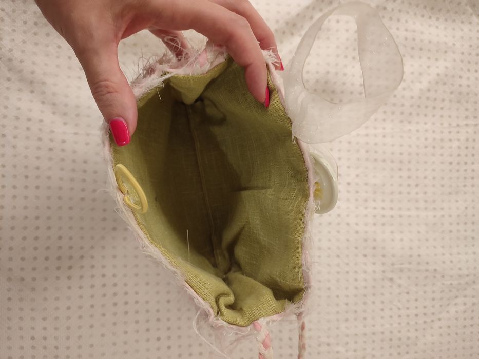 Carteira de menina feita à mão