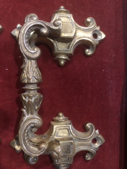 Par de puxadores em bronze