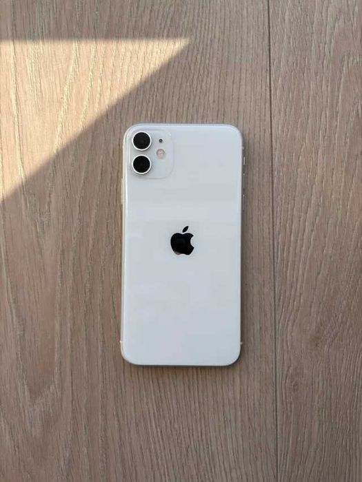 Apple iPhone 11 64gb branco 100% bateria