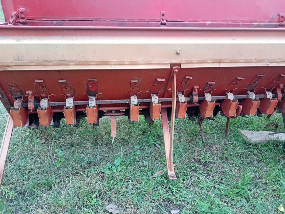 Ящики до сівалки сз 3,6 з висівними апаратами в зборі