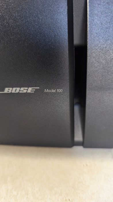 Colunas BOSE model 100, como novas!