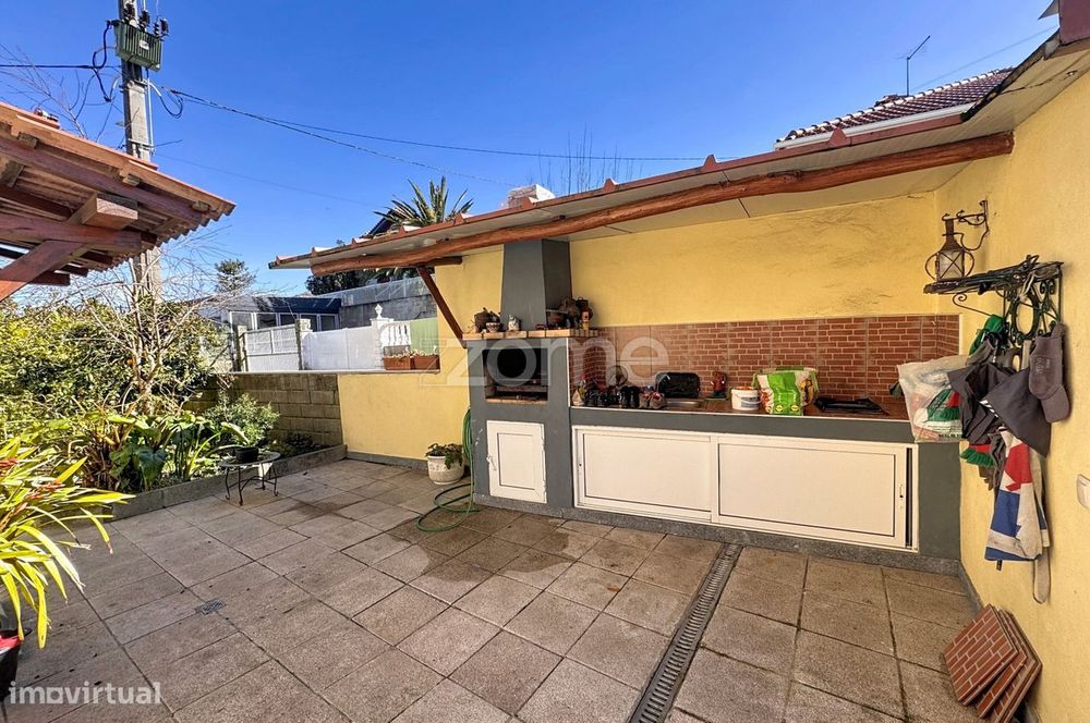 Moradia T3 isolada com jardim