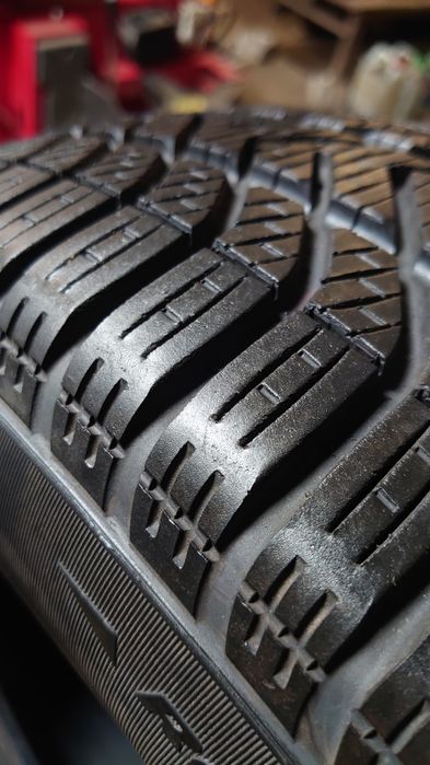 Зимние шины Pirelli Snowcontrol winter 210 serie 3 205/55 r16 комплект