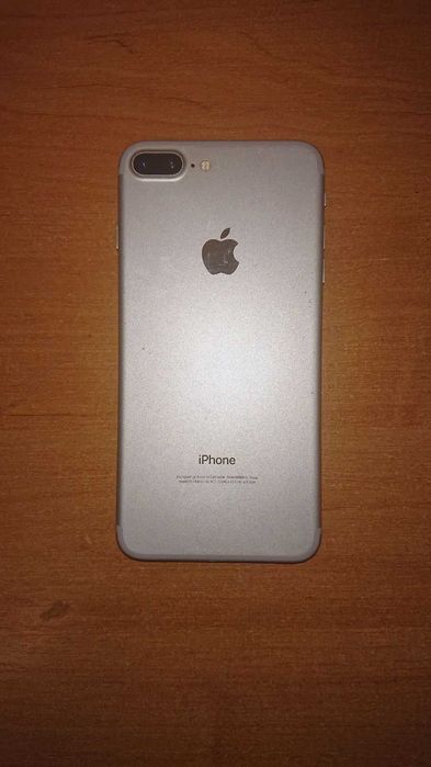Продам б/у iPhone 7+
