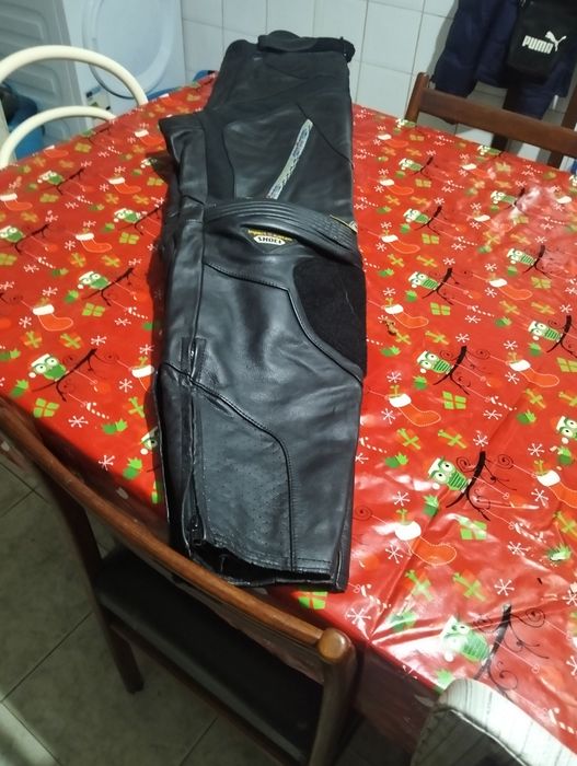 Calças de motoqueiro