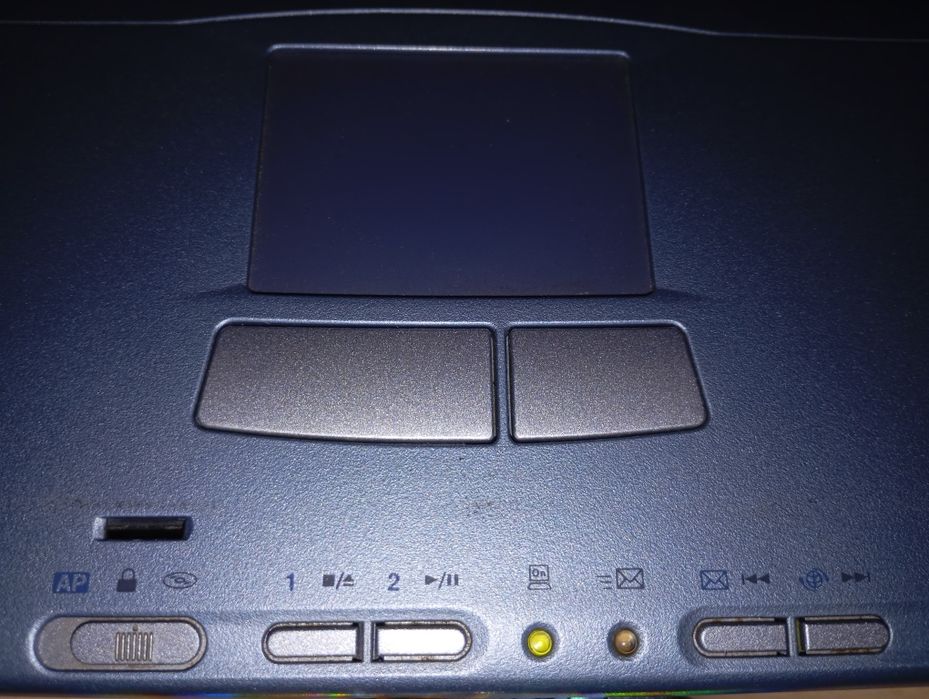 Portátil Fujistu siemens diskettes e cd