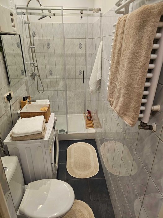 Do wynajecia na doby piękny duży apartament w Kraków- Centrum do 7 os. Terminy: