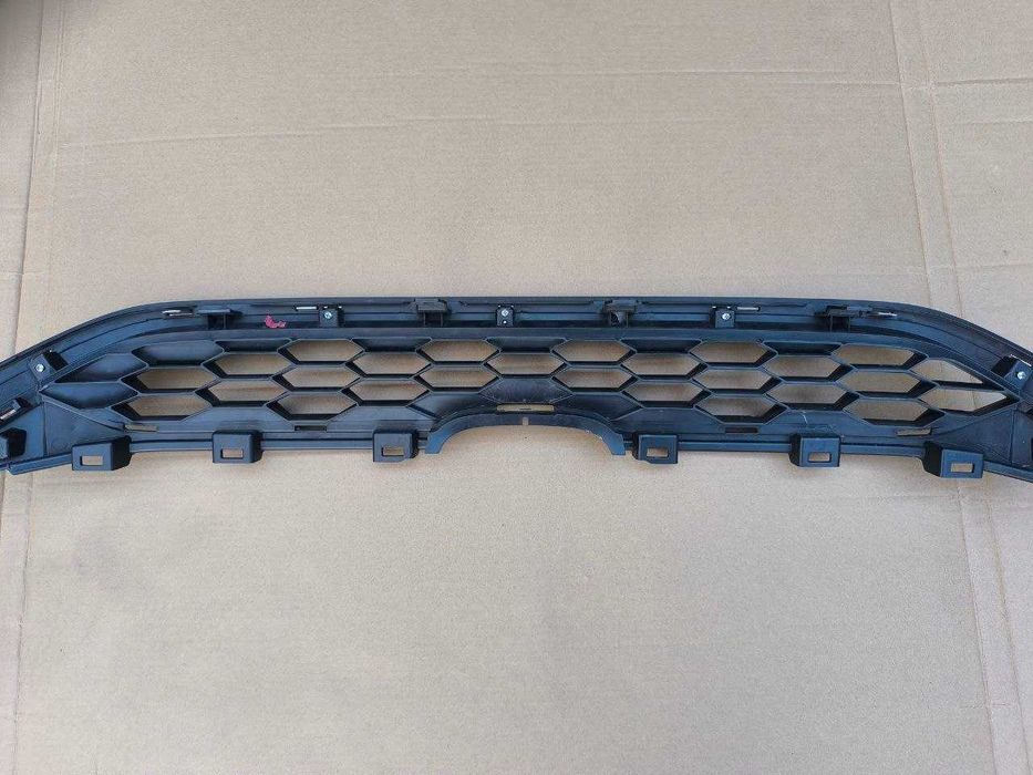 Решітка радіатора grill у зборі Honda CRV 15-16 71124T1WA01 оригінал під ремонт