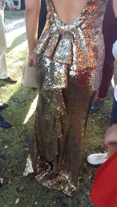 Vestido dourado brilhante passagem ano  cerimonia casamento gala lantejoulas