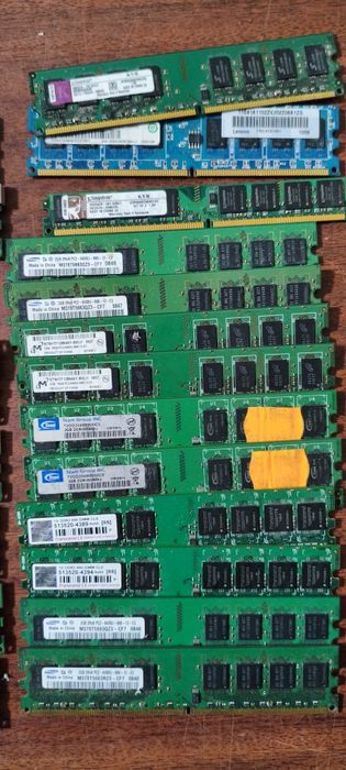 Оперативна пам'ять ОЗУ DDR2 1 2 gb