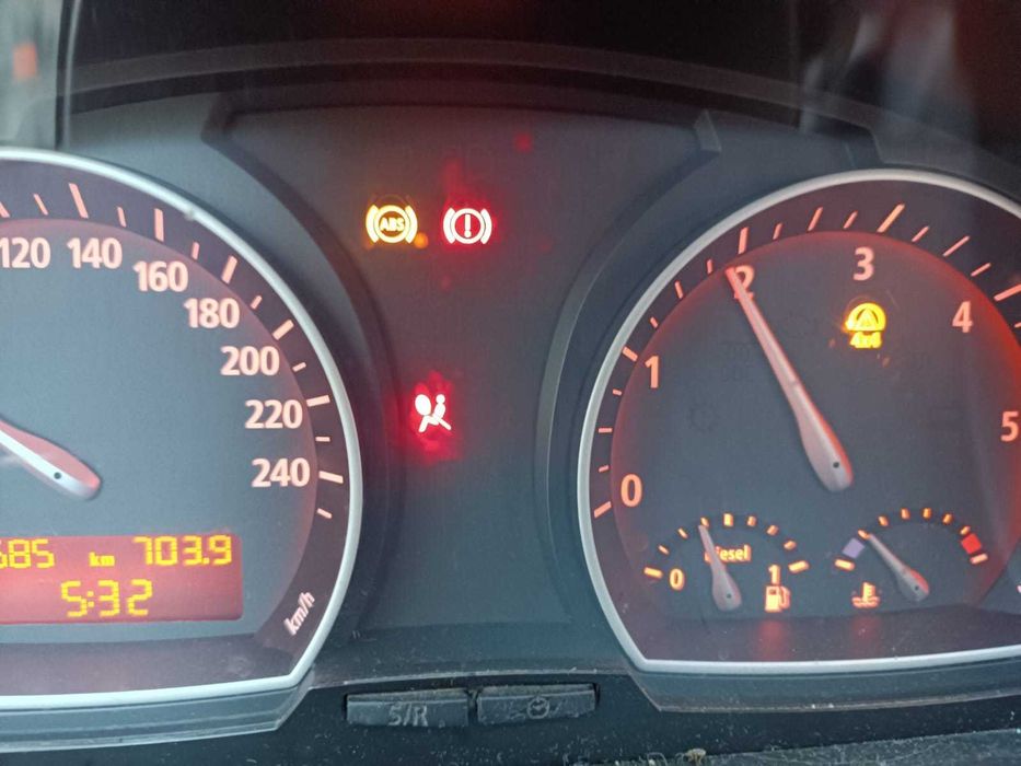 Samochód BMW x3 e83