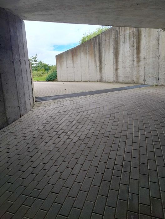 miejsce postojowe w hali garażowej Gdynia
