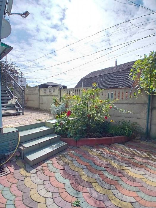 Продаж  просторого будинку, можливо по програмі єВідновлення